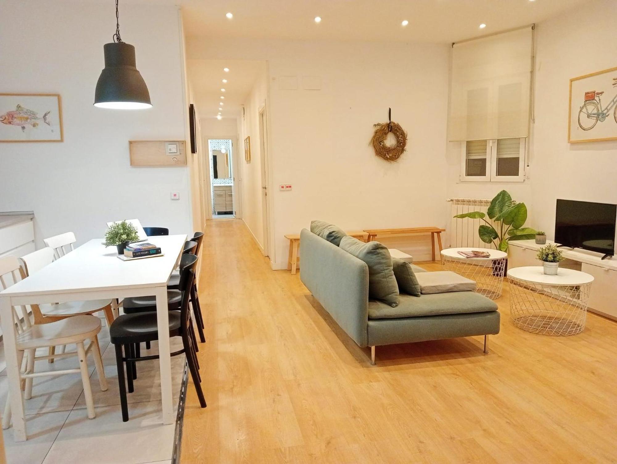 Far Home Plaza Mayor Мадрид Экстерьер фото