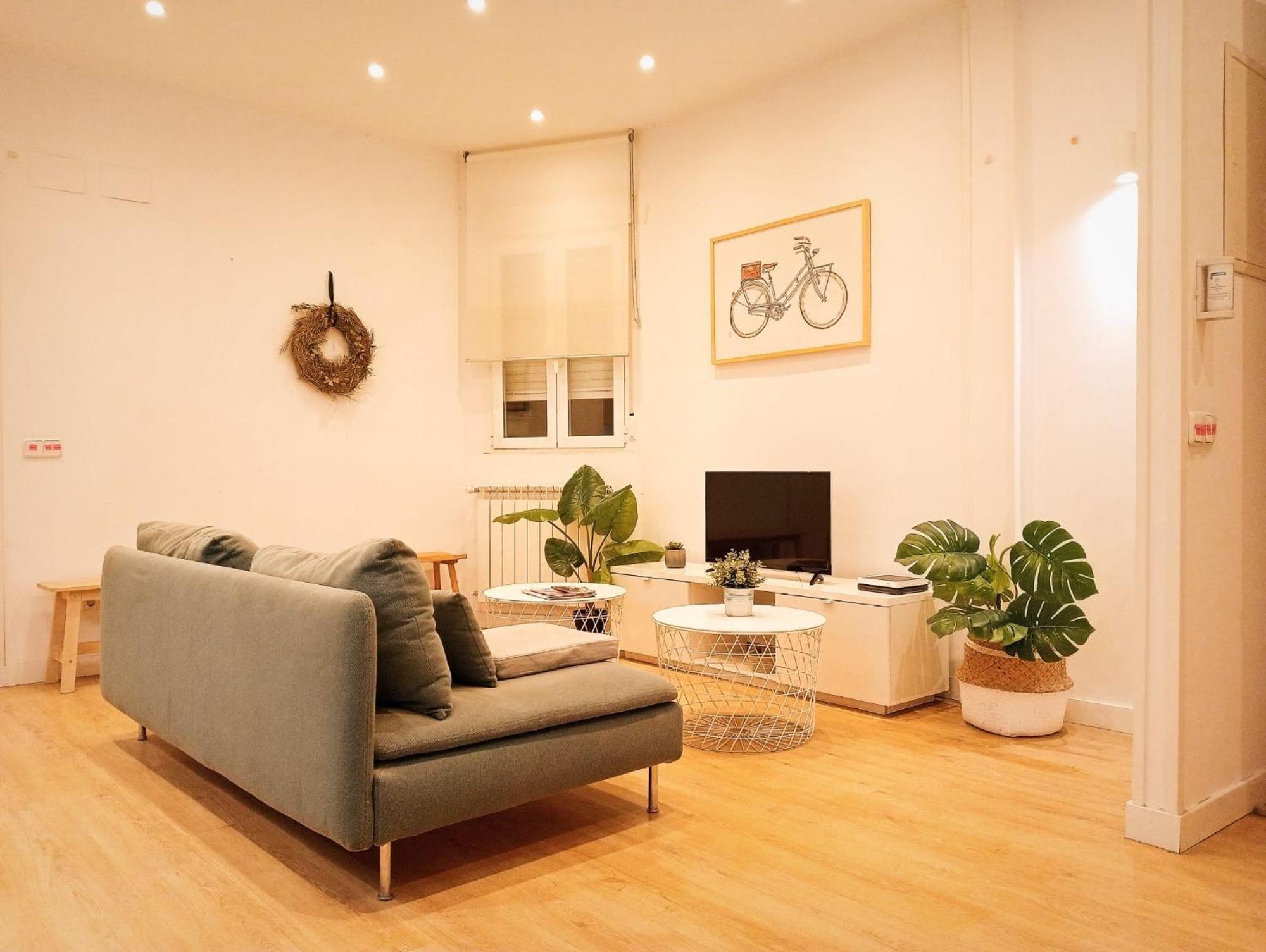 Far Home Plaza Mayor Мадрид Экстерьер фото